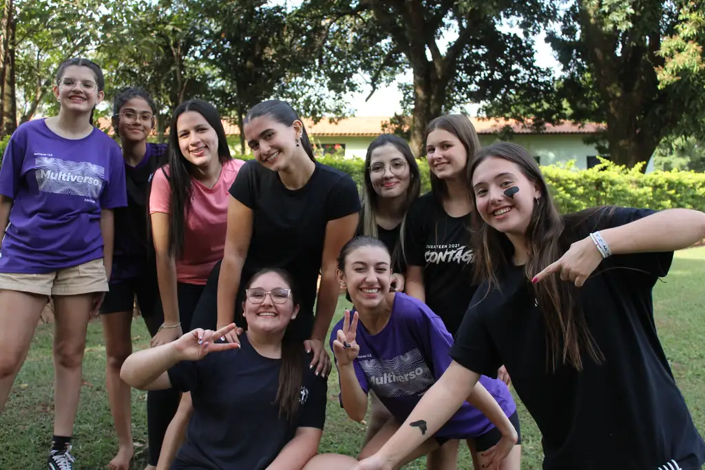 Culto e comunhão no acampamento JUBATEEN